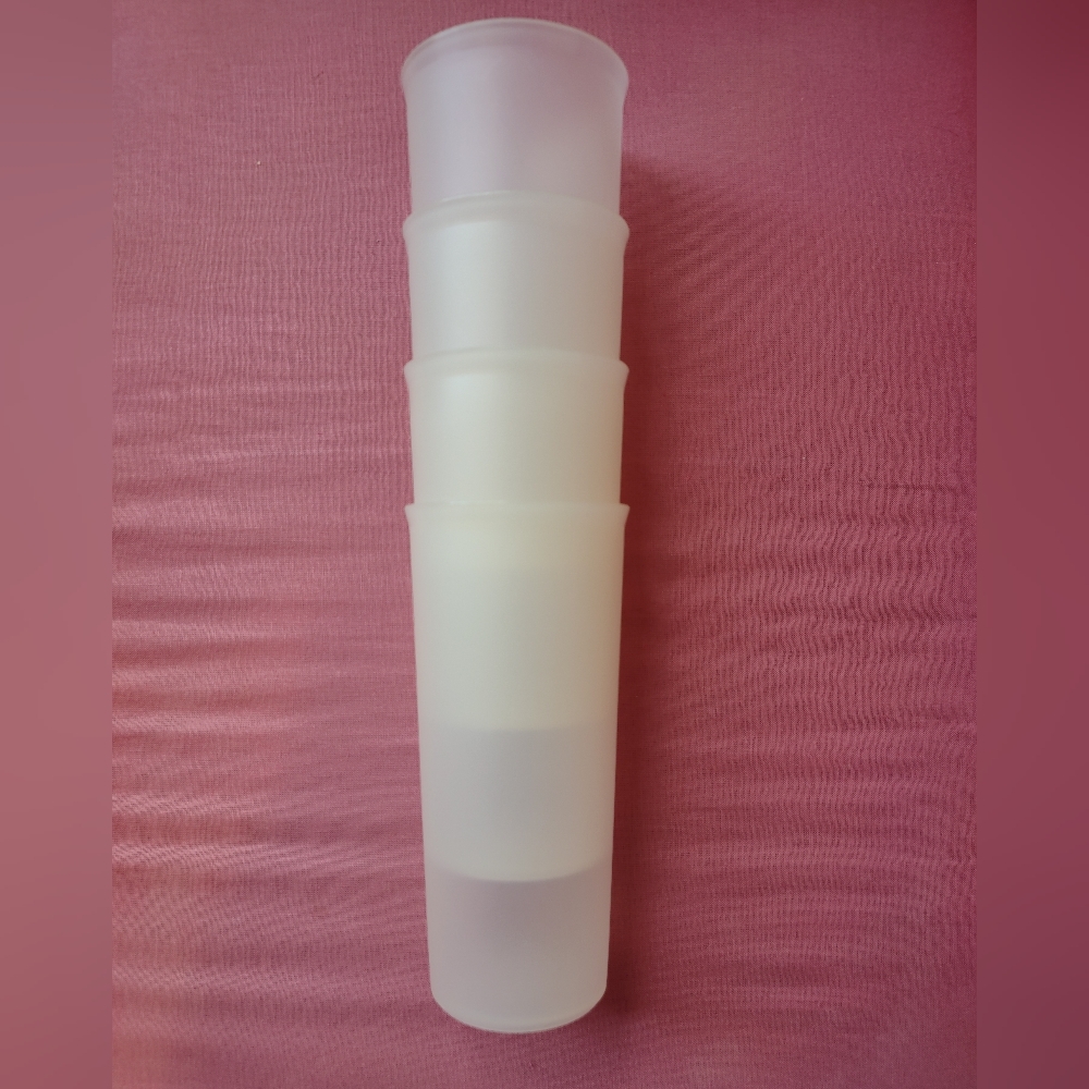 Vintage Tupperware Clear Tumbler Set